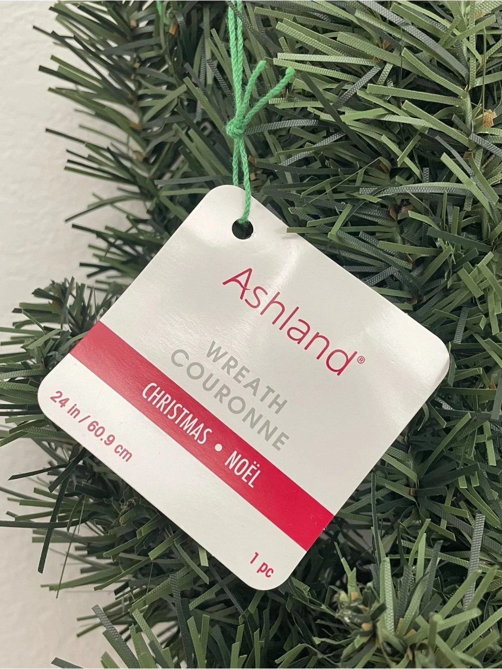 Ashland Green Artificial Christmas Wreath - 24 inch